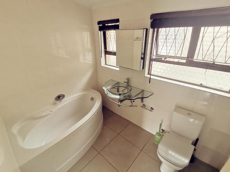 To Let 3 Bedroom Property for Rent in Chiltern Hills KwaZulu-Natal