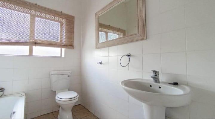 2 Bedroom Property for Sale in Amanzimtoti KwaZulu-Natal