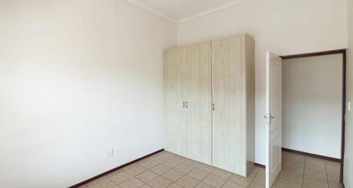 2 Bedroom Property for Sale in Amanzimtoti KwaZulu-Natal