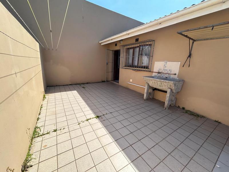 To Let 3 Bedroom Property for Rent in Shelly Beach KwaZulu-Natal