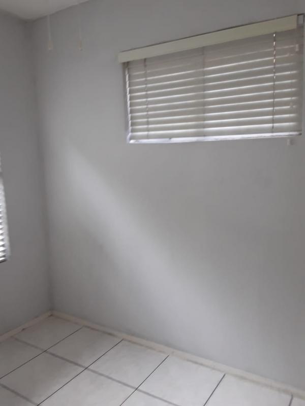 To Let 2 Bedroom Property for Rent in Morningside KwaZulu-Natal