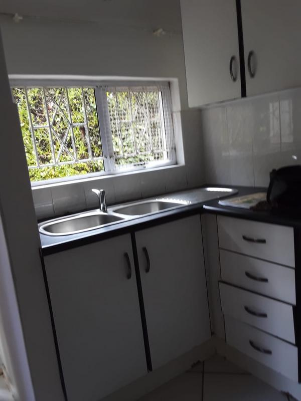 To Let 2 Bedroom Property for Rent in Morningside KwaZulu-Natal