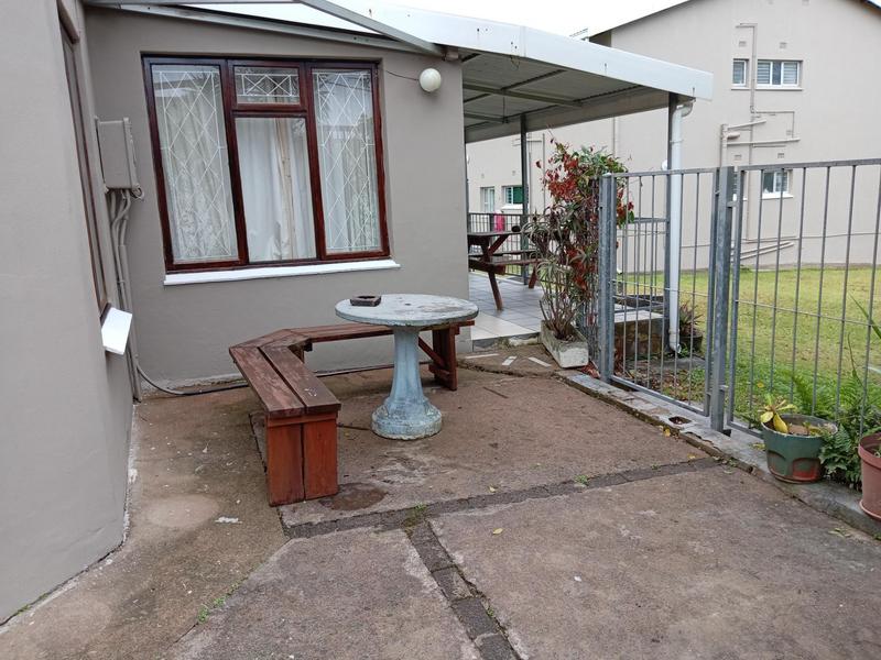 2 Bedroom Property for Sale in Scottburgh KwaZulu-Natal