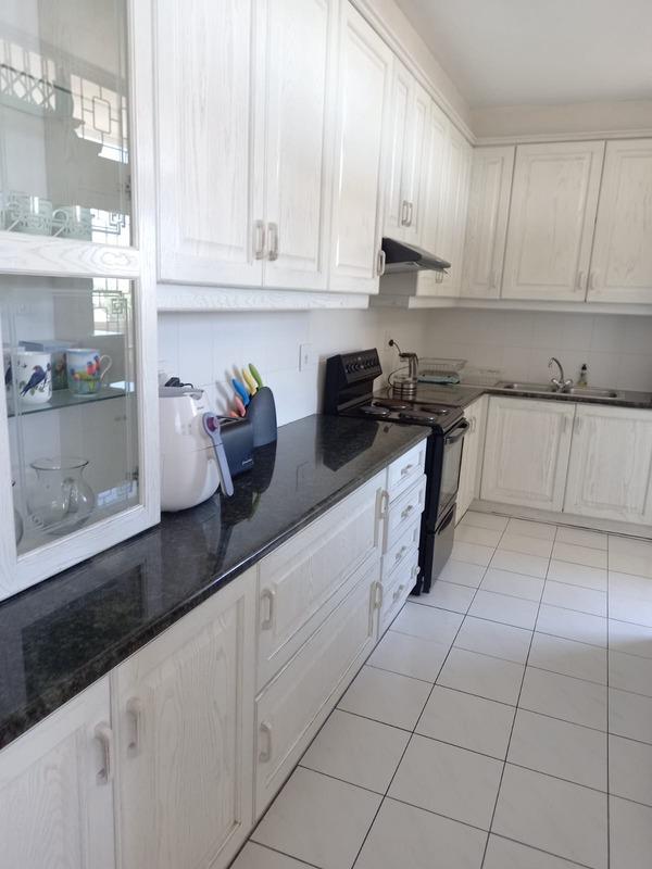 To Let 2 Bedroom Property for Rent in Berea KwaZulu-Natal