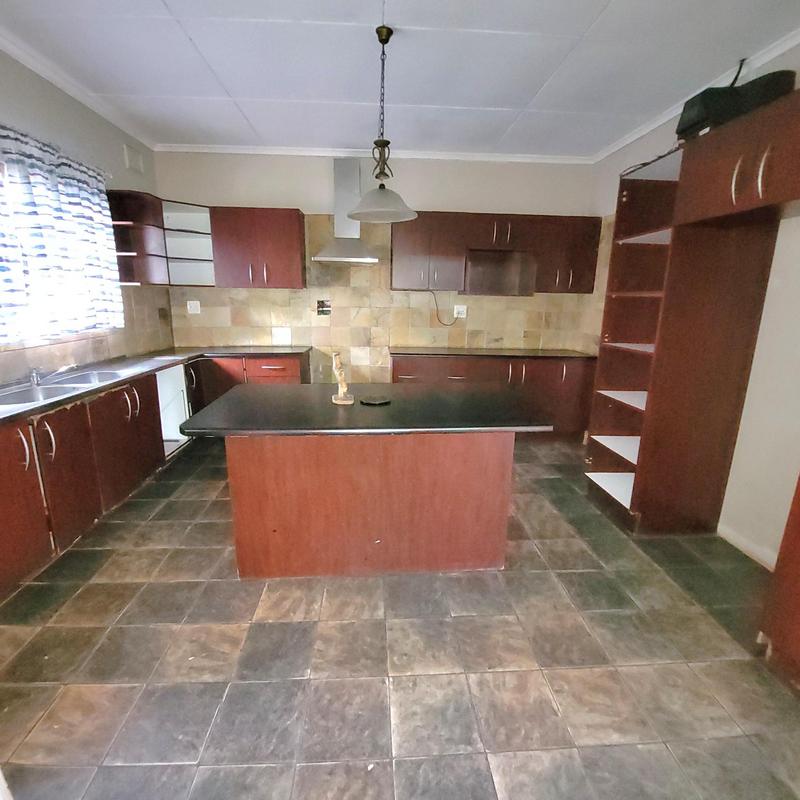 To Let 3 Bedroom Property for Rent in Amanzimtoti KwaZulu-Natal