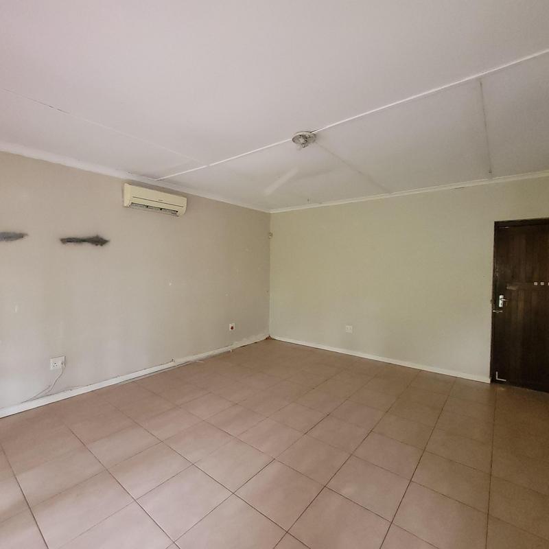 To Let 3 Bedroom Property for Rent in Amanzimtoti KwaZulu-Natal