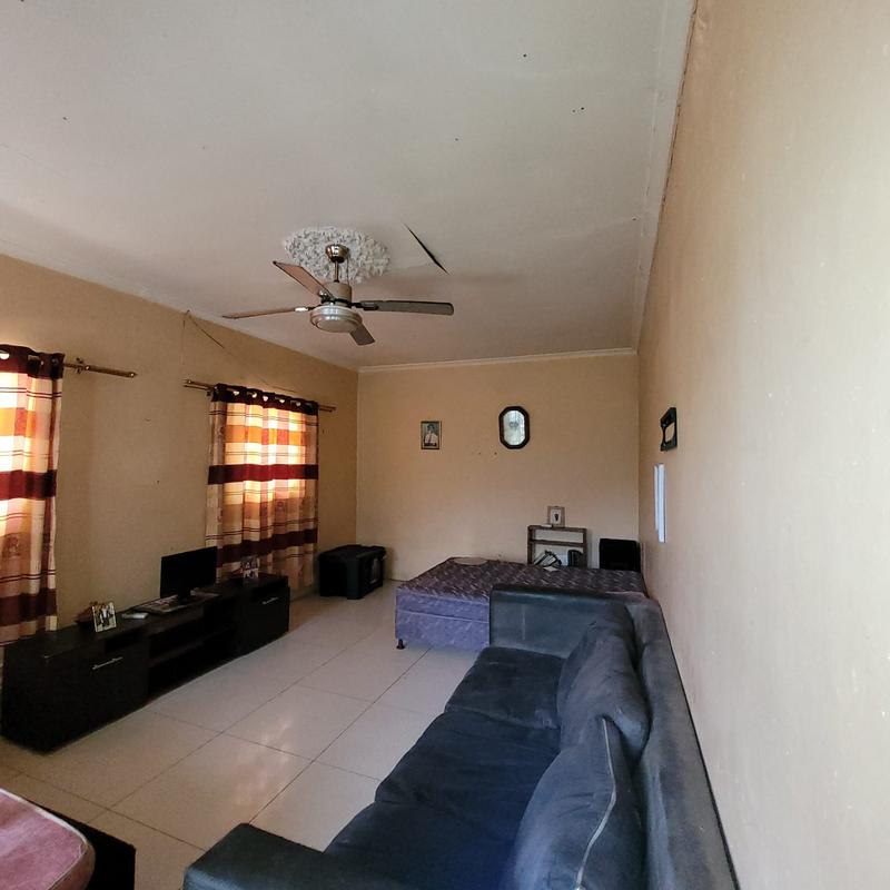 To Let 1 Bedroom Property for Rent in Umlazi KwaZulu-Natal