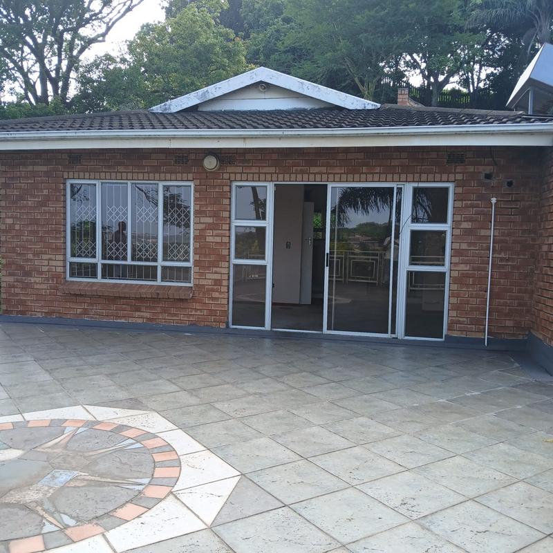 6 Bedroom Property for Sale in Woodhaven KwaZulu-Natal