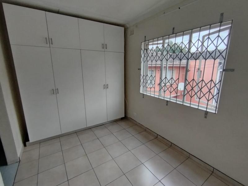 To Let 1 Bedroom Property for Rent in Northcroft KwaZulu-Natal