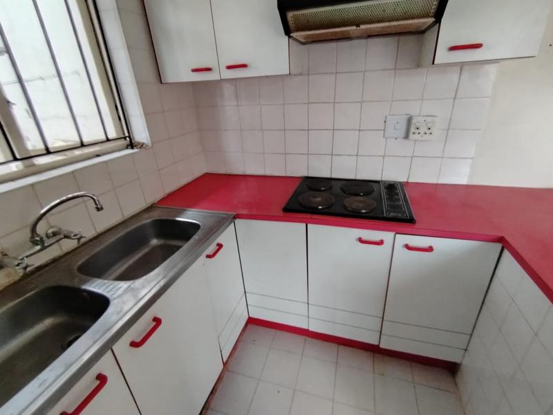 To Let 1 Bedroom Property for Rent in Northcroft KwaZulu-Natal