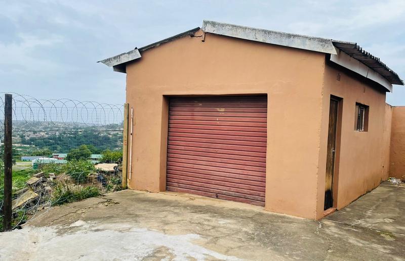 4 Bedroom Property for Sale in Umlazi KwaZulu-Natal