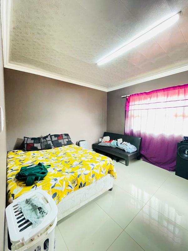 2 Bedroom Property for Sale in Hillcrest KwaZulu-Natal