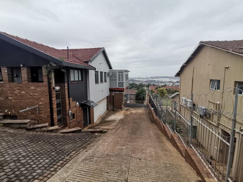 To Let 1 Bedroom Property for Rent in Glenwood KwaZulu-Natal