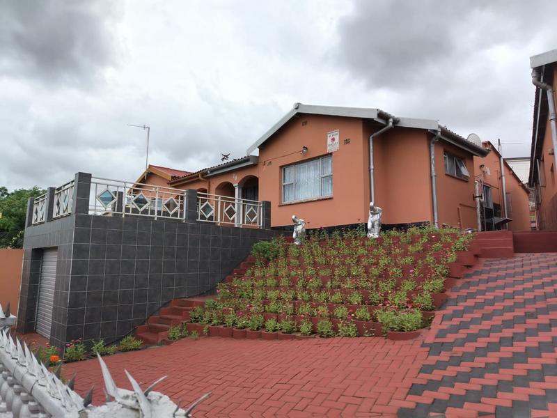 4 Bedroom Property for Sale in Redfern KwaZulu-Natal