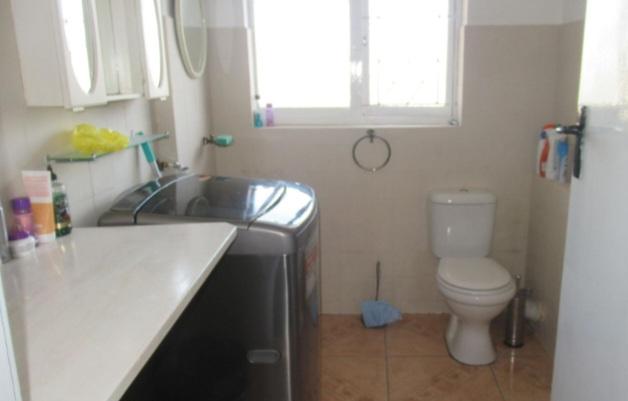 1 Bedroom Property for Sale in Amanzimtoti KwaZulu-Natal