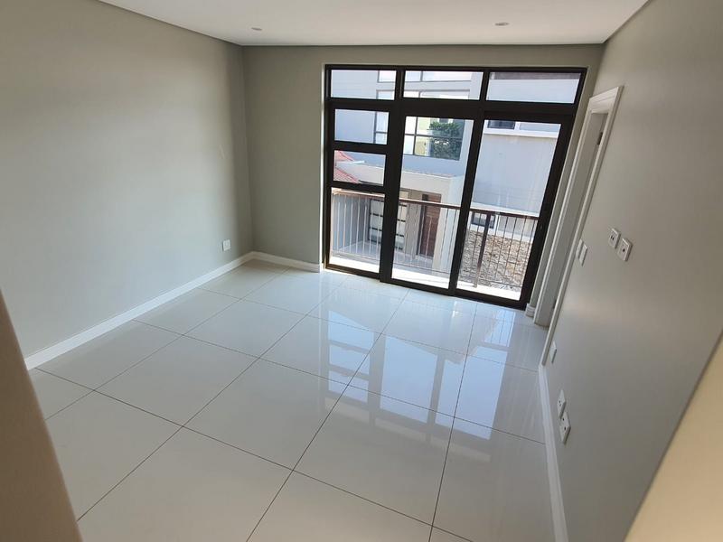 To Let 5 Bedroom Property for Rent in Hawaan KwaZulu-Natal