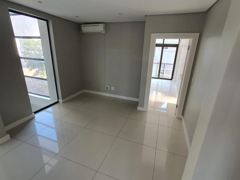 To Let 5 Bedroom Property for Rent in Hawaan KwaZulu-Natal