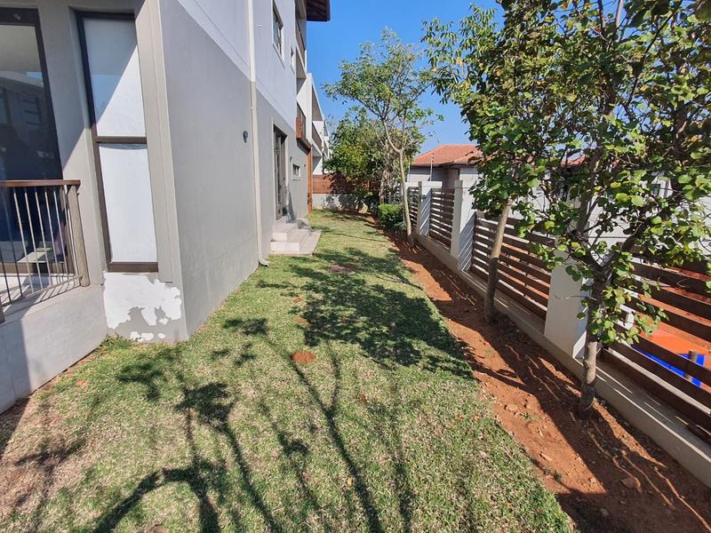 To Let 5 Bedroom Property for Rent in Hawaan KwaZulu-Natal