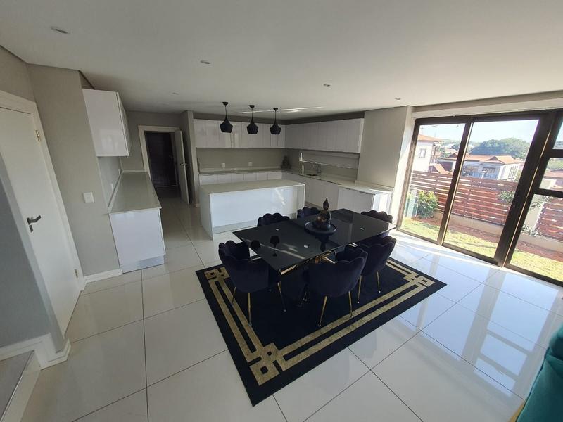 To Let 5 Bedroom Property for Rent in Hawaan KwaZulu-Natal