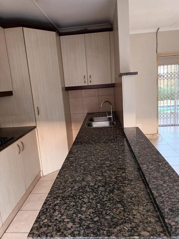 To Let 1 Bedroom Property for Rent in Manors KwaZulu-Natal