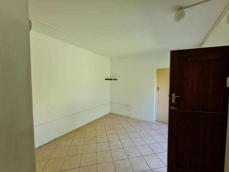 To Let 1 Bedroom Property for Rent in Margate KwaZulu-Natal