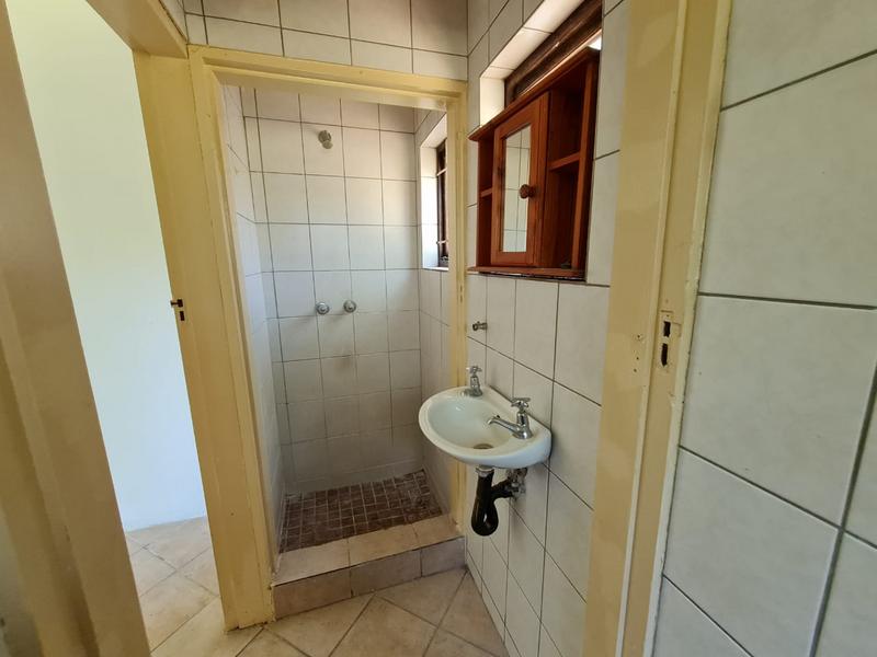 To Let 1 Bedroom Property for Rent in Margate KwaZulu-Natal