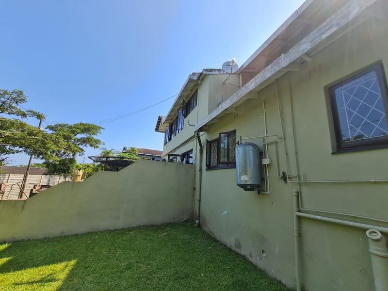 To Let 1 Bedroom Property for Rent in Margate KwaZulu-Natal