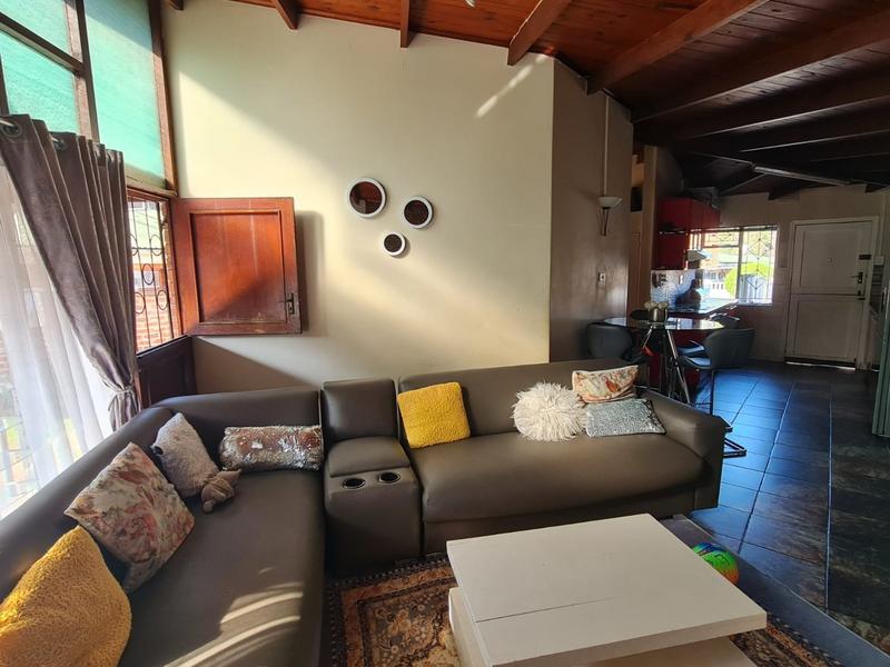 To Let 2 Bedroom Property for Rent in Pinetown KwaZulu-Natal