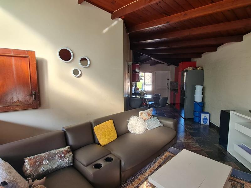 To Let 2 Bedroom Property for Rent in Pinetown KwaZulu-Natal