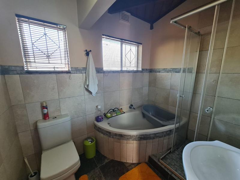 To Let 2 Bedroom Property for Rent in Pinetown KwaZulu-Natal