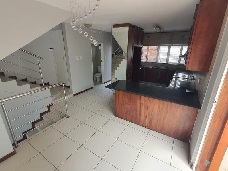 To Let 3 Bedroom Property for Rent in Umhlanga KwaZulu-Natal