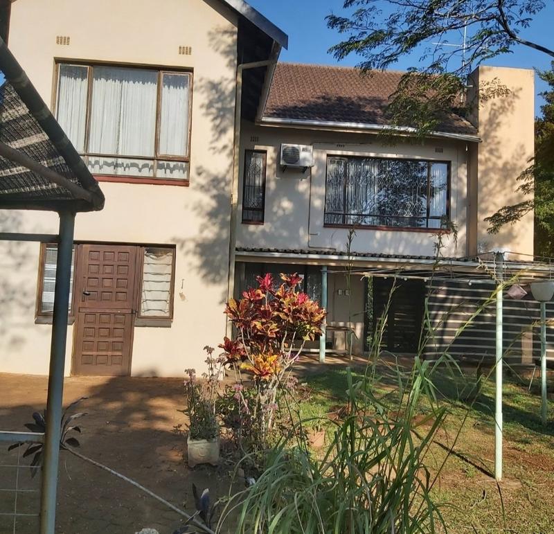 3 Bedroom Property for Sale in Crestview KwaZulu-Natal