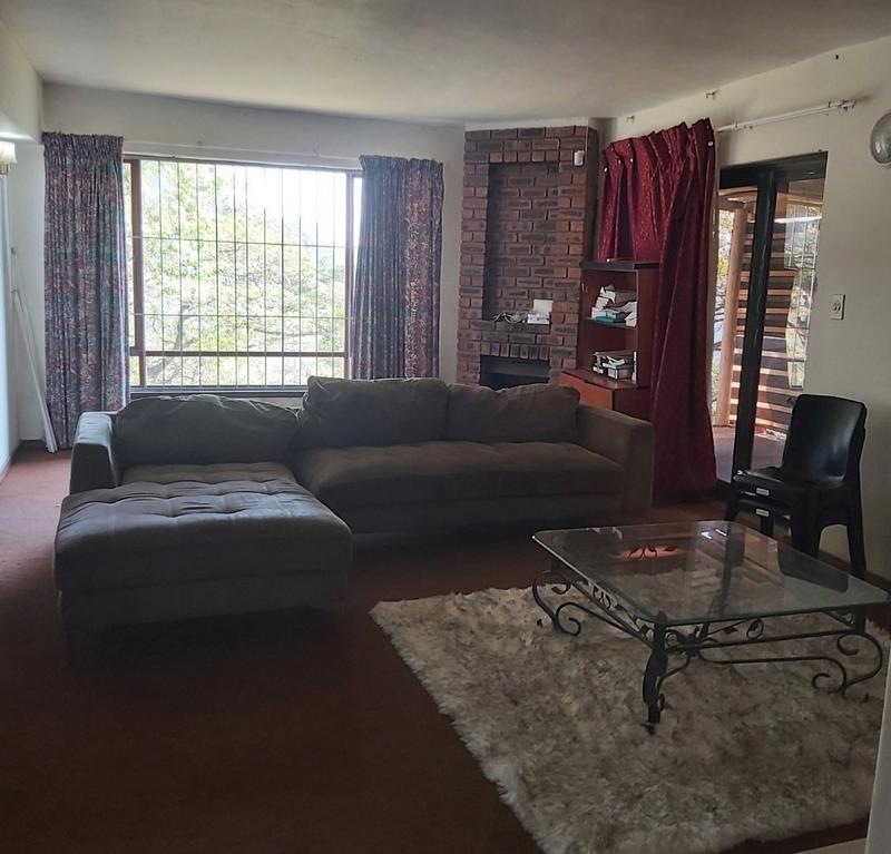 3 Bedroom Property for Sale in Crestview KwaZulu-Natal