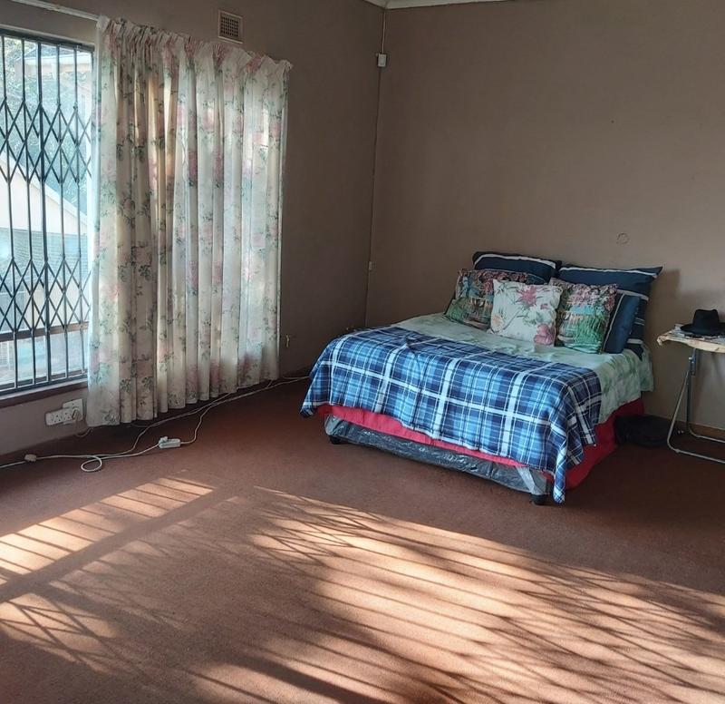 3 Bedroom Property for Sale in Crestview KwaZulu-Natal