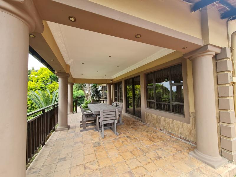 5 Bedroom Property for Sale in Escombe KwaZulu-Natal