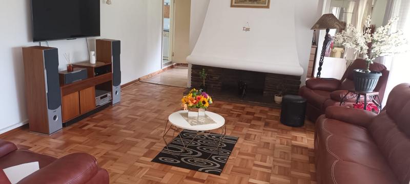 5 Bedroom Property for Sale in Grayleigh KwaZulu-Natal