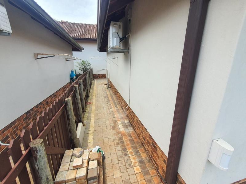 3 Bedroom Property for Sale in Izinga KwaZulu-Natal