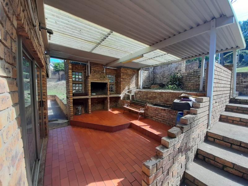 3 Bedroom Property for Sale in Kloof KwaZulu-Natal