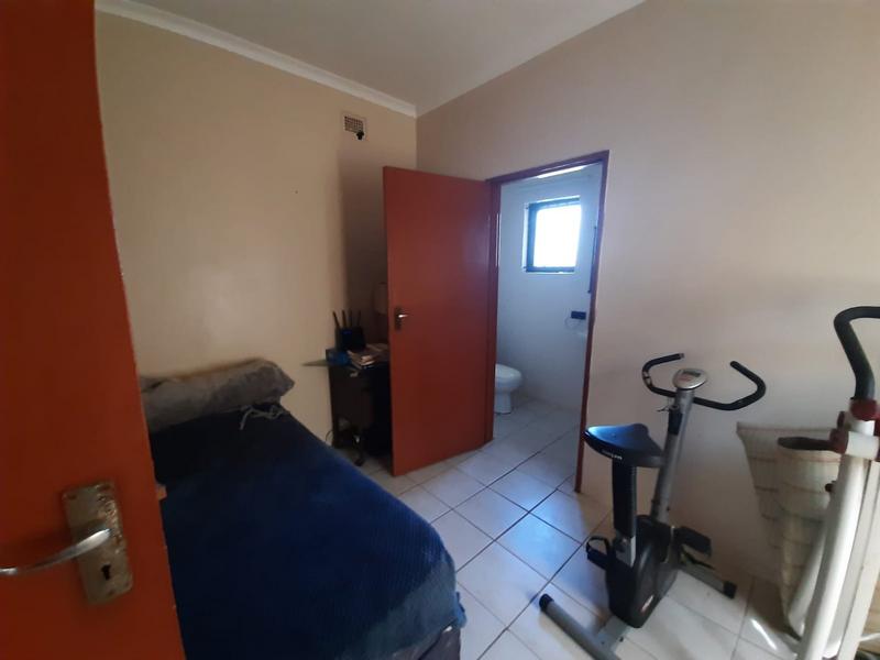 3 Bedroom Property for Sale in Kloof KwaZulu-Natal