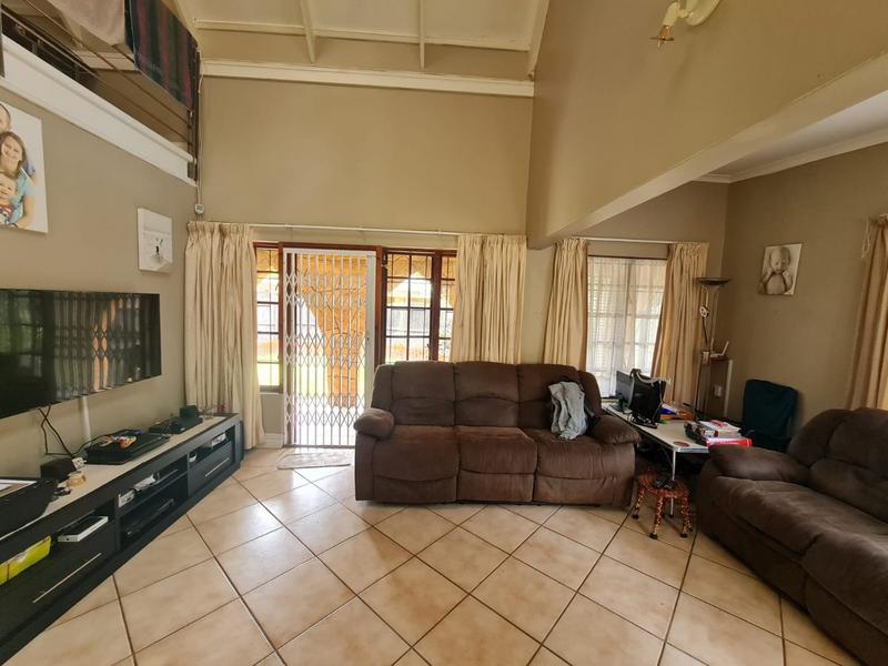 3 Bedroom Property for Sale in Manors KwaZulu-Natal