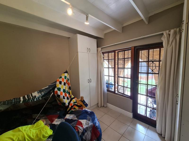 3 Bedroom Property for Sale in Manors KwaZulu-Natal