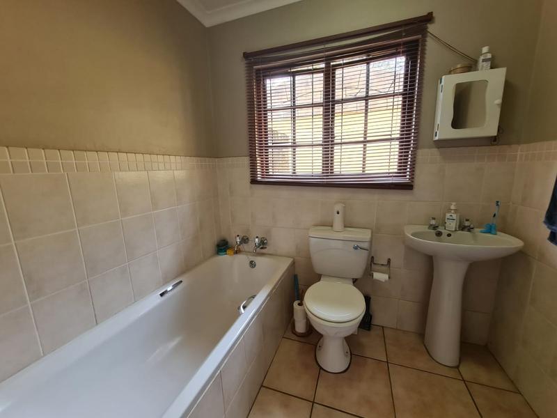 3 Bedroom Property for Sale in Manors KwaZulu-Natal