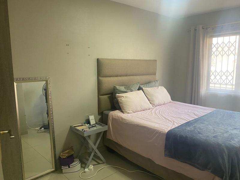 2 Bedroom Property for Sale in Montclair KwaZulu-Natal