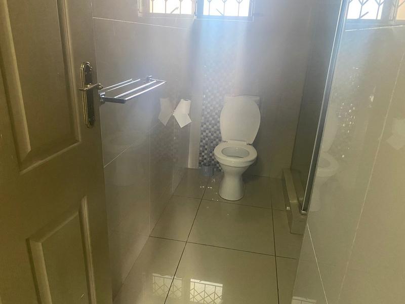 2 Bedroom Property for Sale in Montclair KwaZulu-Natal