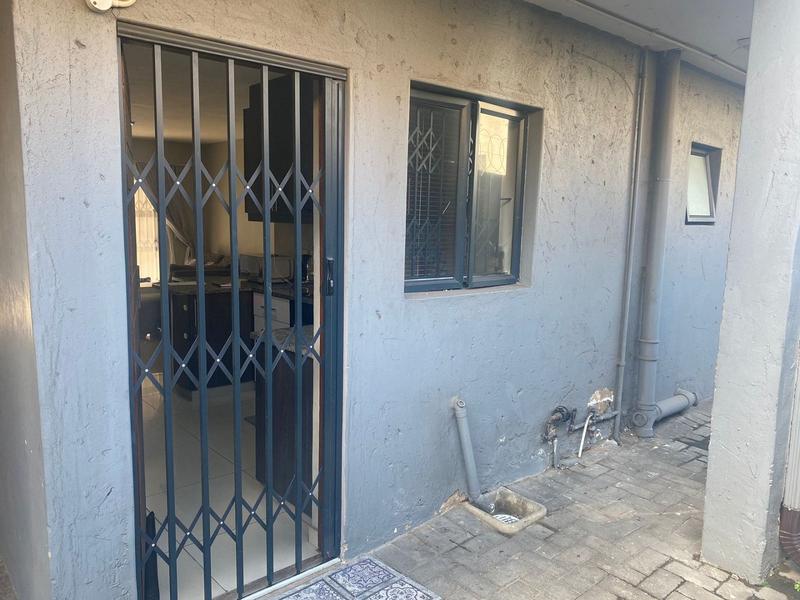 2 Bedroom Property for Sale in Montclair KwaZulu-Natal