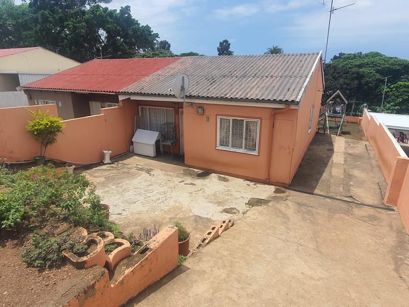 3 Bedroom Property for Sale in Northcroft KwaZulu-Natal