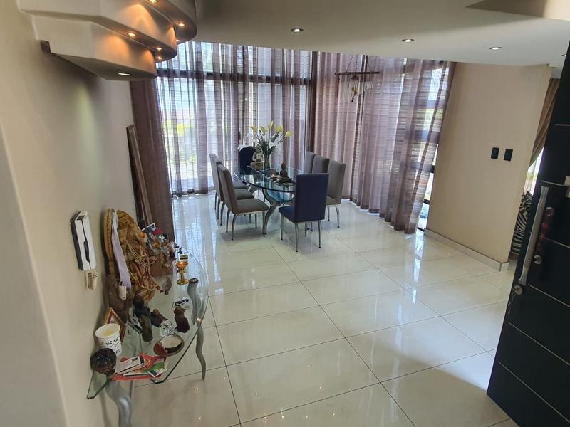 4 Bedroom Property for Sale in Umhlanga KwaZulu-Natal