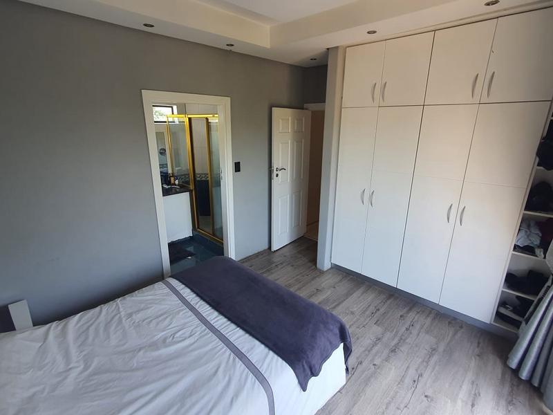 4 Bedroom Property for Sale in Umhlanga KwaZulu-Natal