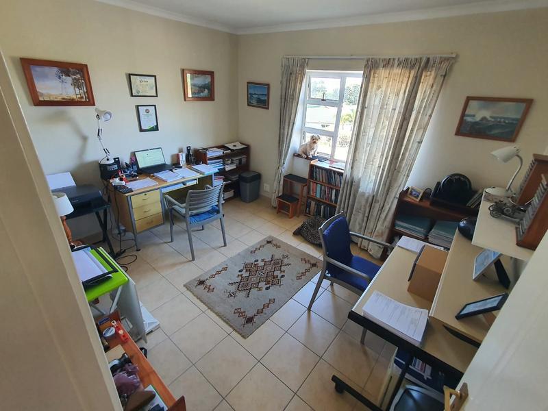 4 Bedroom Property for Sale in Somerset Park KwaZulu-Natal