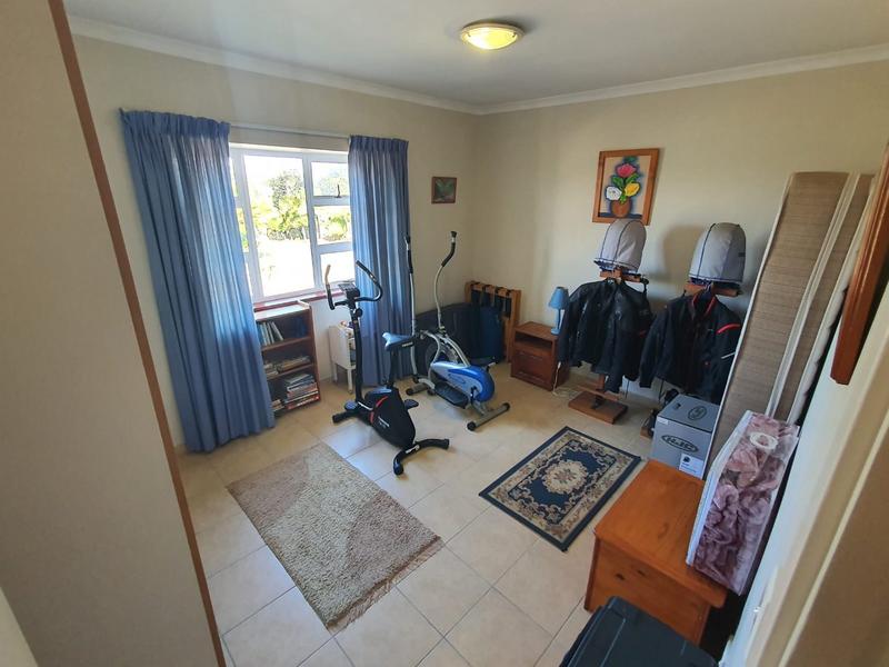 4 Bedroom Property for Sale in Somerset Park KwaZulu-Natal